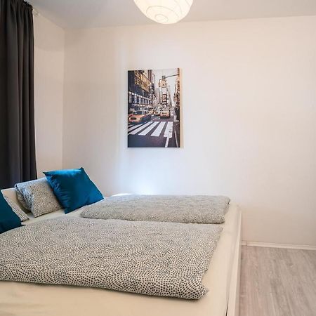 Helle Wohnung In Sudenburg Mit Balkon - Wlan, 4 Schlafplaetze 马格德堡 外观 照片